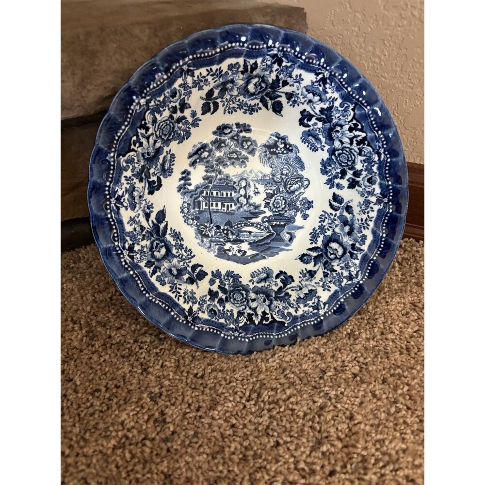 Queens Churchill Blue White Tonquin Vegetable Serving Bowl 9” Diameter